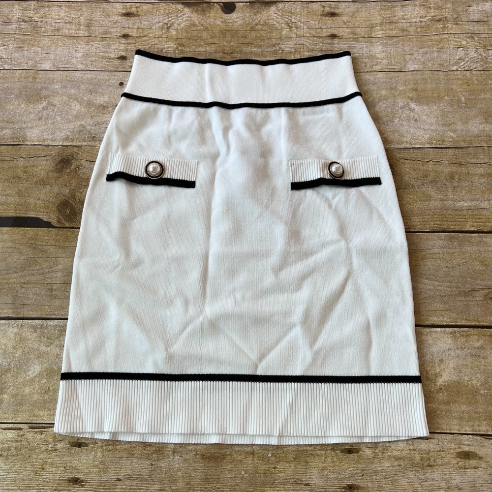 Lovers + Friends White and Black Mini Skirt